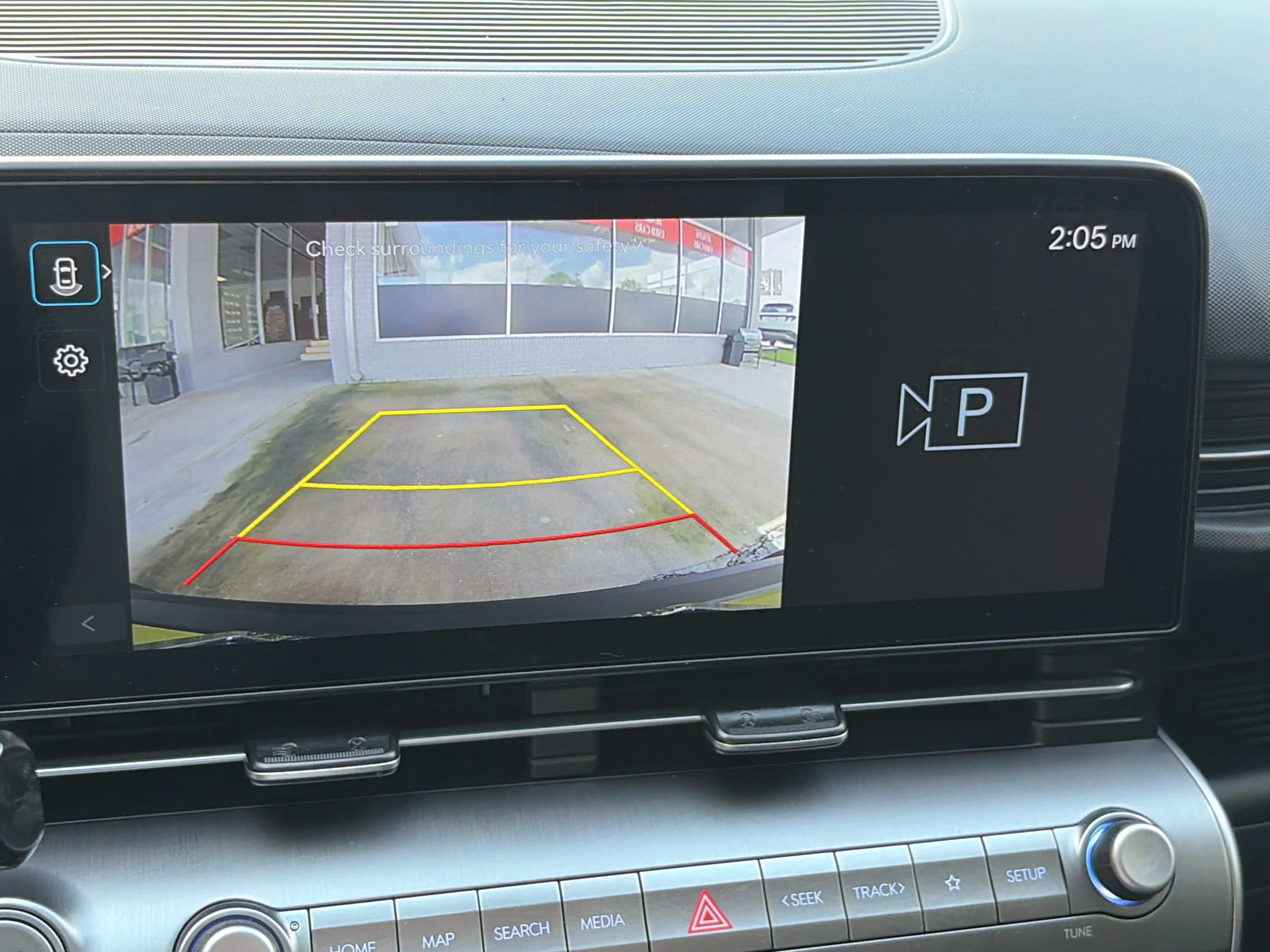 Used 2024 Neoteric Yellow Hyundai SE image 20