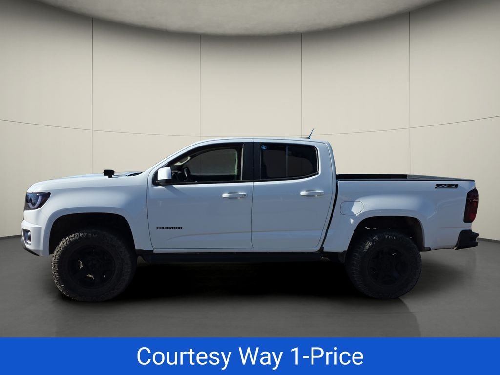 Used 2016 White Chevrolet Z71 image 6