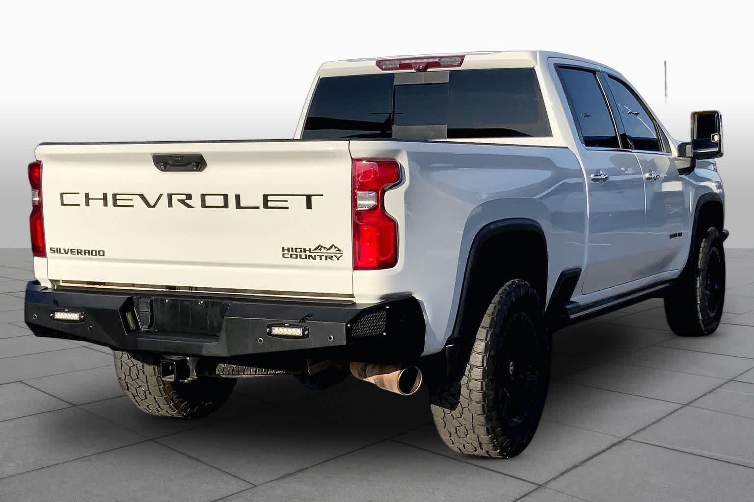 Used 2021 Summit White Chevrolet High Country image 13
