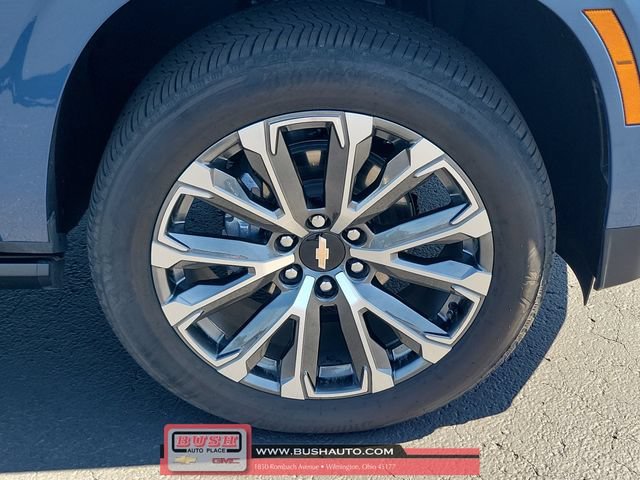 New 2026 Lakeshore Blue Metallic Chevrolet High Country image 6