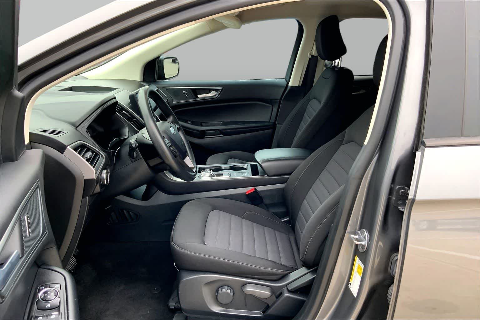 Used 2024 Carbonized Gray Metallic Ford SE image 7