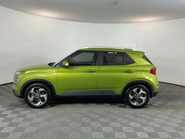 Used 2021 Green Hyundai SEL image 8