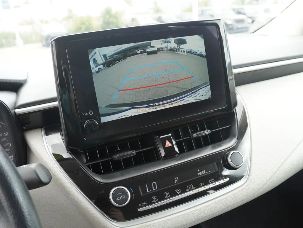 Certified Used 2025 Silver Toyota LE image 16