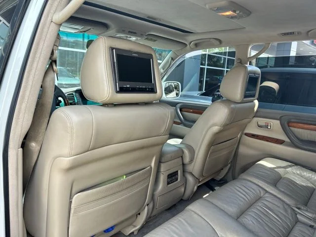 Used 2007 White Lexus 470 image 14