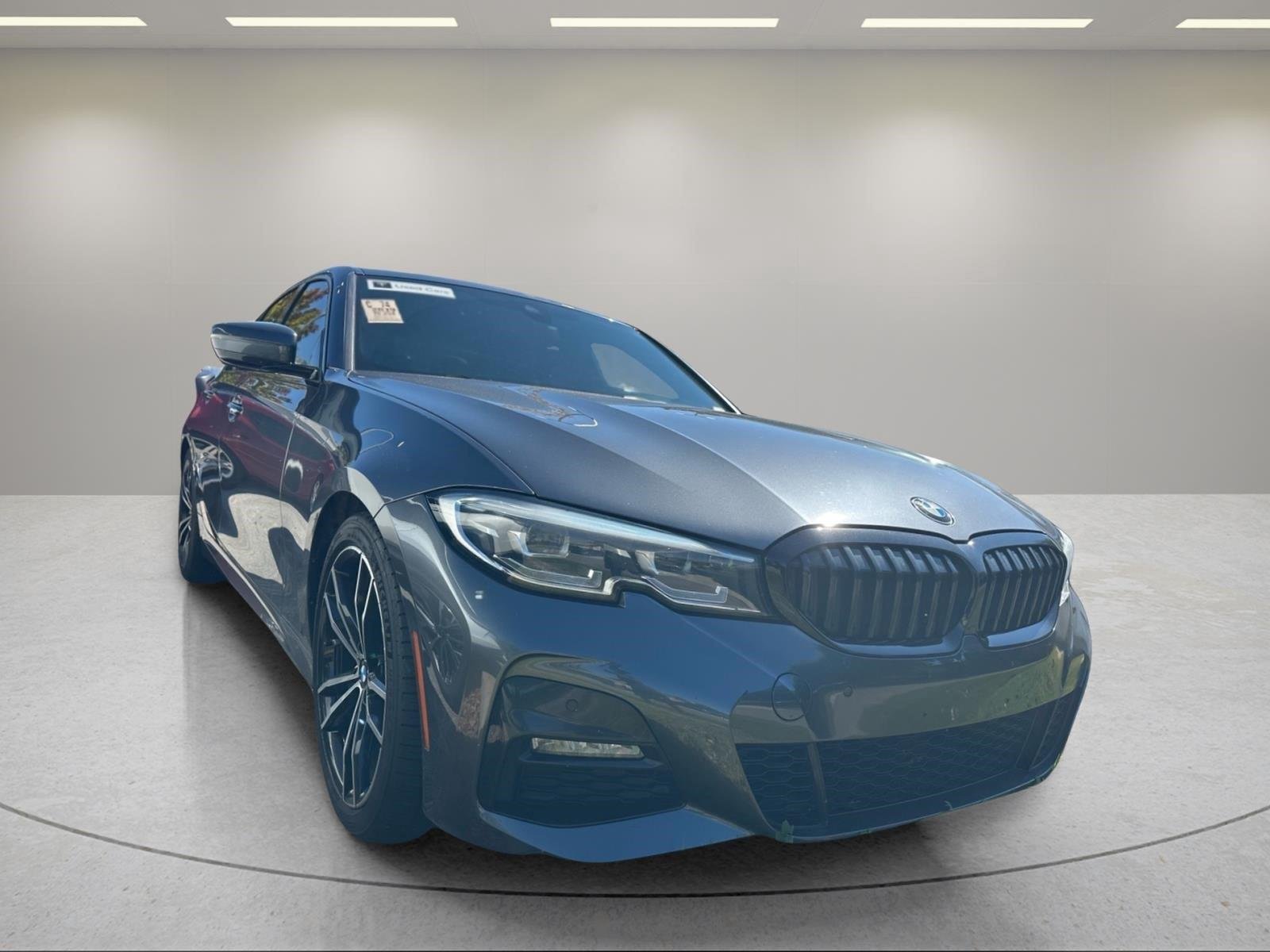 Used 2019 Mineral Gray Metallic BMW 330i xDrive image 10
