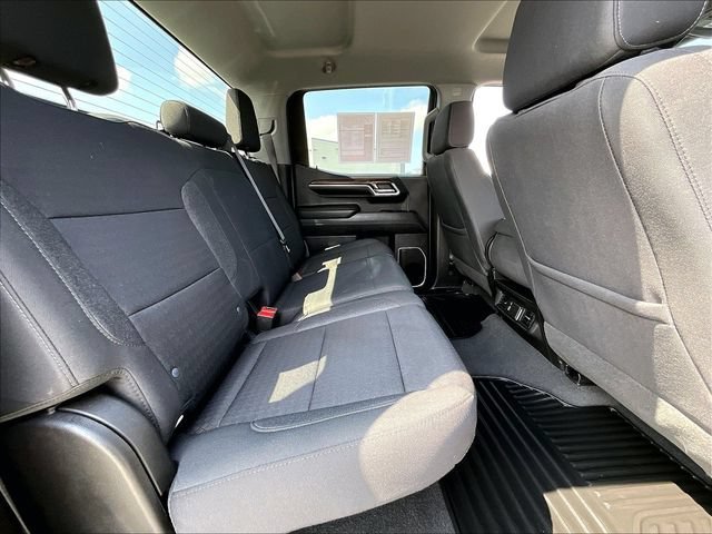 Used 2023 SUMMIT WHITE Chevrolet LT image 16