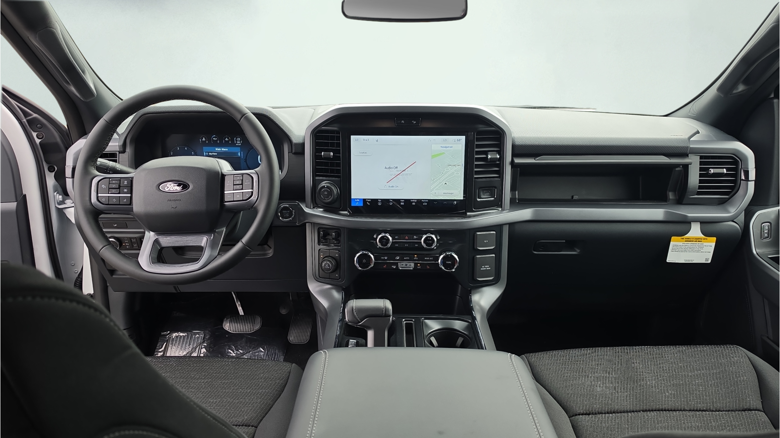 New 2026 Oxford White Ford XLT image 13