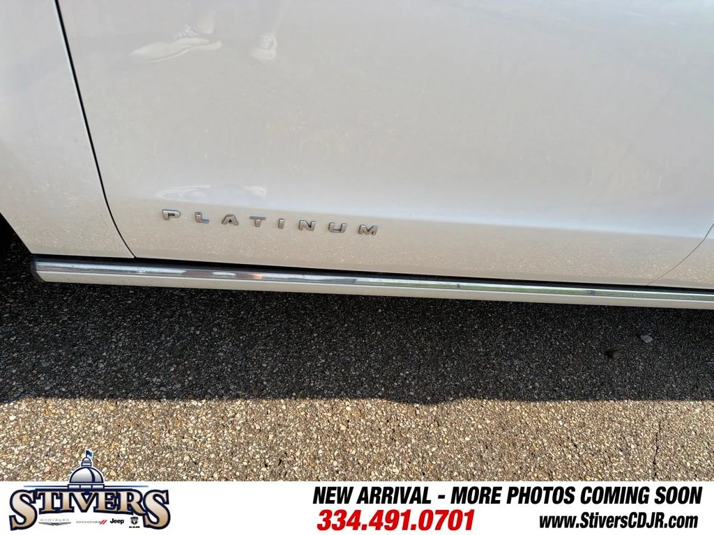 Used 2019 White Ford Platinum image 10