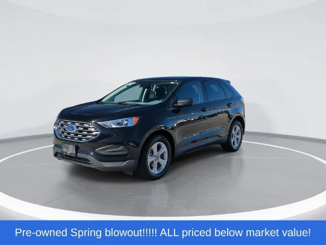 Used 2020 Black Ford SE image 4