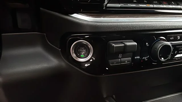 Used 2025 White Chevrolet RST image 29