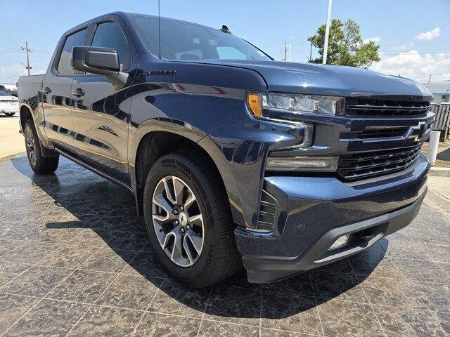 Used 2022 Northsky Blue Metallic Chevrolet RST image 7