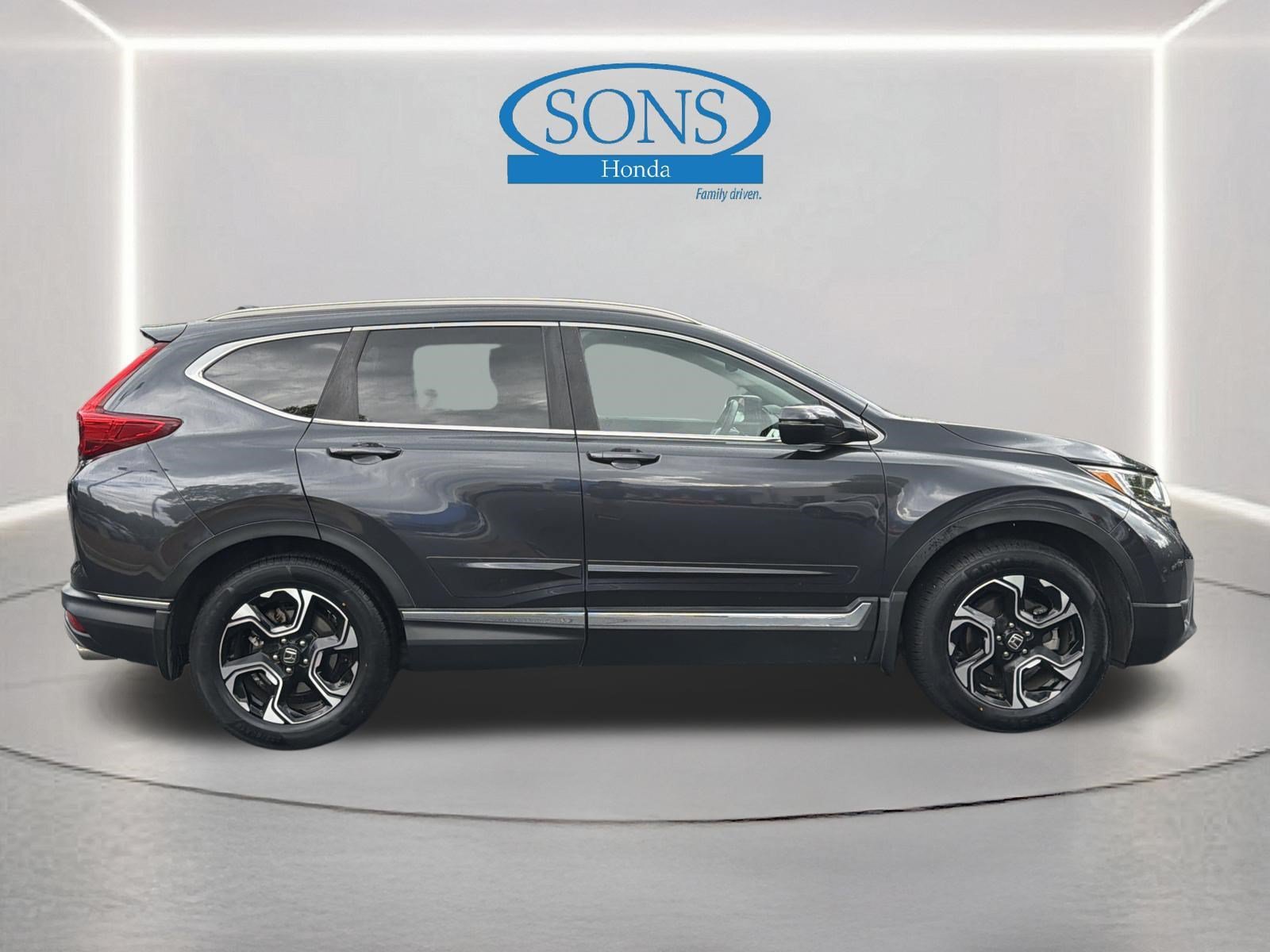 Used 2018 Gunmetal Metallic Honda Touring image 33