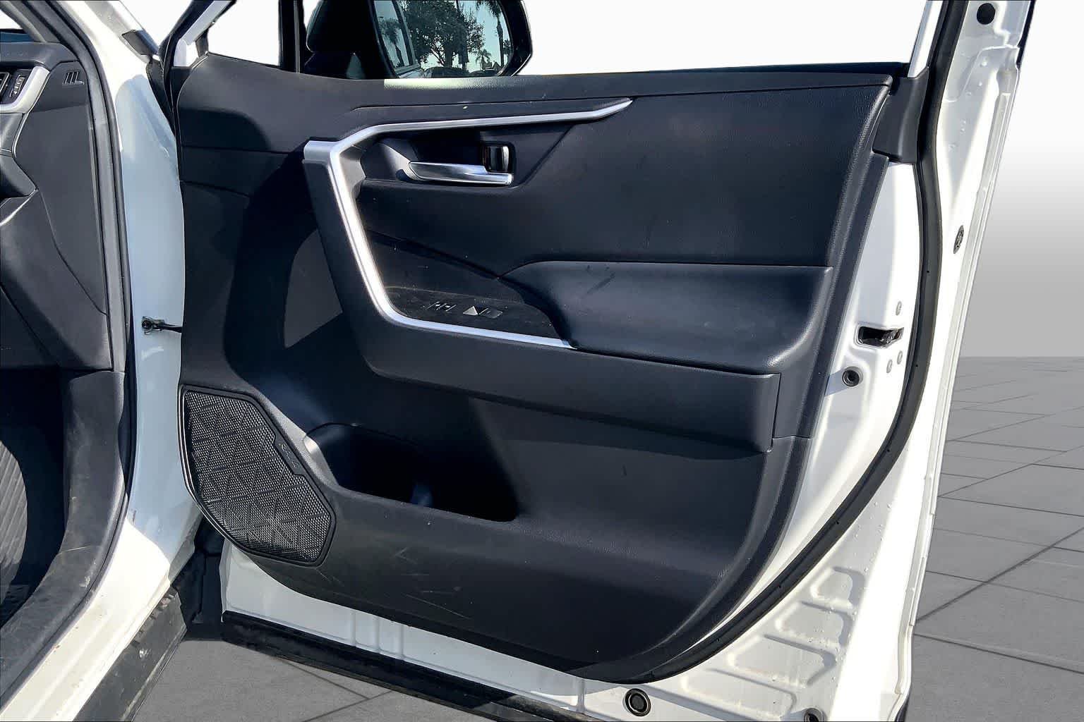 Certified Used 2024 Ice Cap Toyota XLE image 22