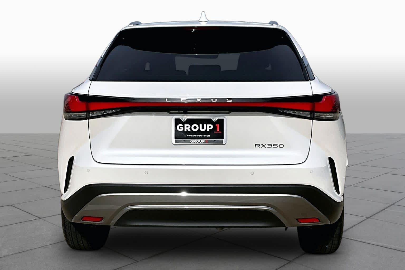 Used 2025 Eminent White Pearl Lexus Premium image 5