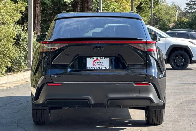 New 2026 Midnight Black Metallic Toyota  XLE image 5