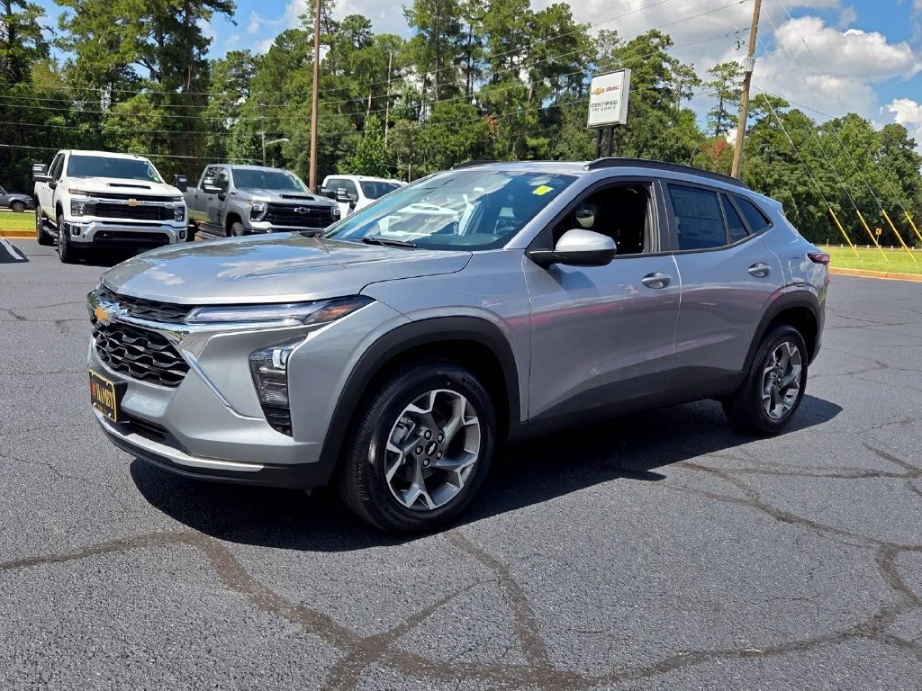 New 2026 Sterling Gray Metallic Chevrolet LT image 27
