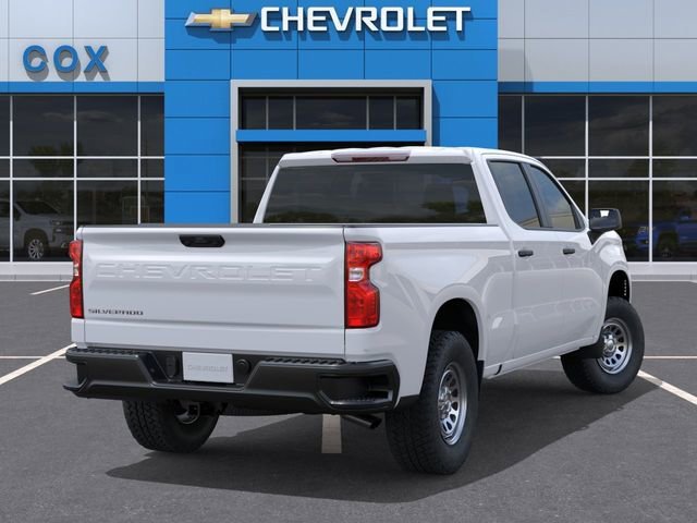New 2026 Summit White Chevrolet WT image 4