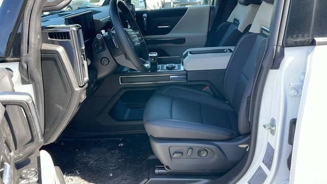 2026 GMC HUMMER EV 2X - Photo 28