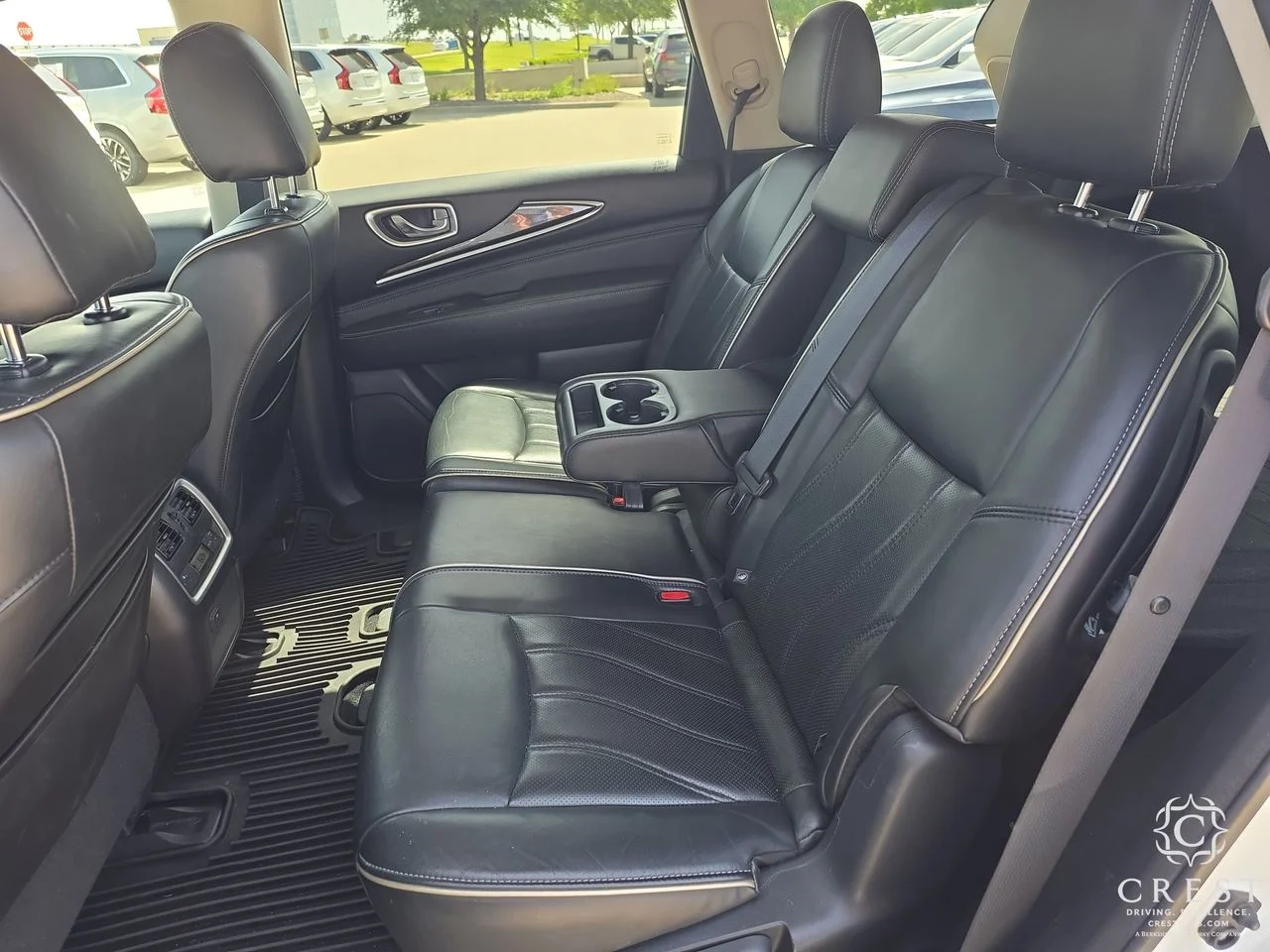 Used 2016 Majestic White INFINITI 3.5 image 24
