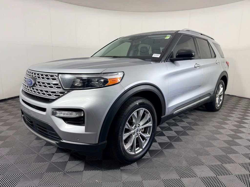 Certified Used 2022 Silver Ford Limited image 3