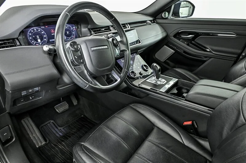 Used 2020 Corris Grey Metallic Land Rover SE image 16
