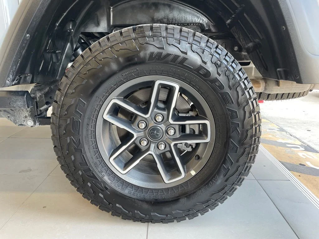 Used 2026 White Jeep Mojave image 26