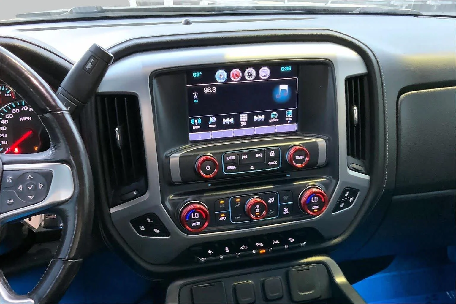 Used 2018 Onyx Black GMC SLT image 7