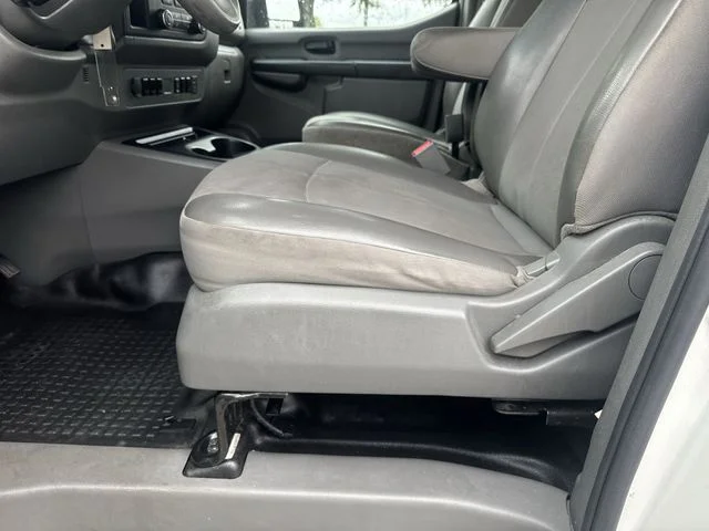 Used 2021 White Nissan SV image 26