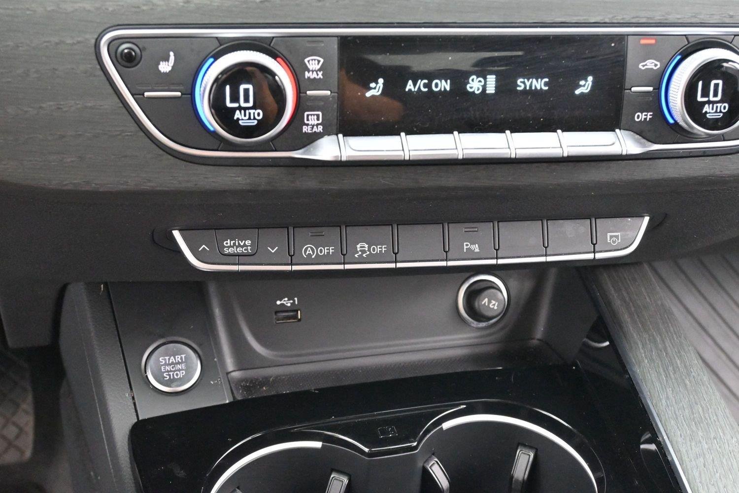 Used 2021 Glacier White Metallic Audi S line Premium image 21