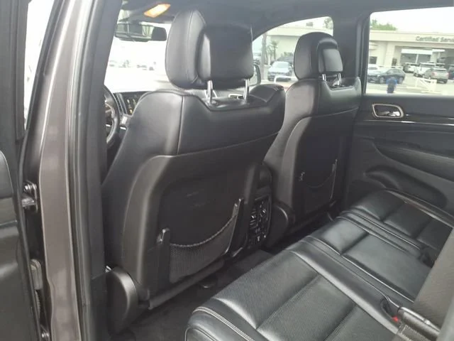 Used 2015 Gray Jeep Overland image 11
