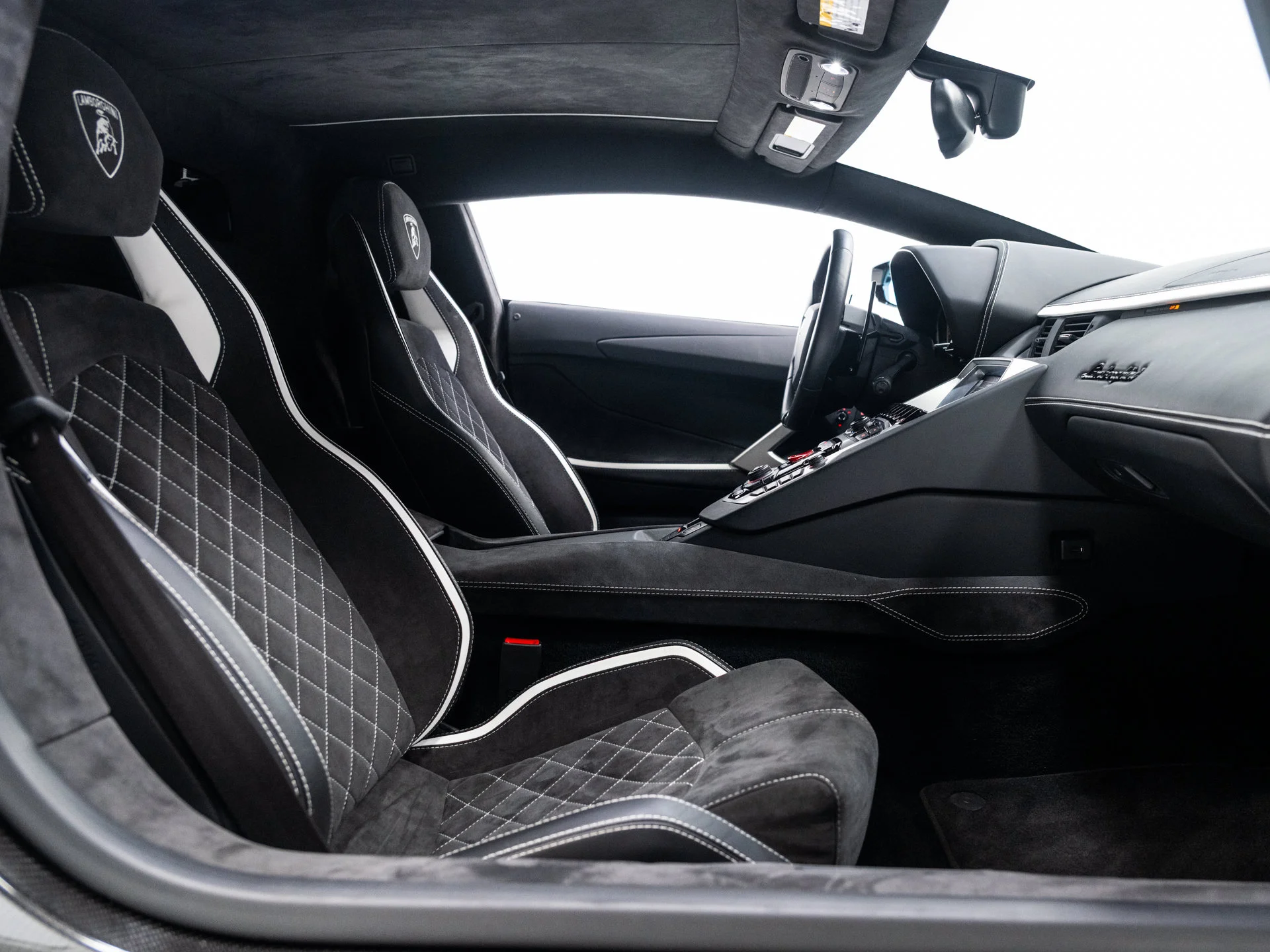 Used 2018 Bianco Isis Lamborghini  image 52