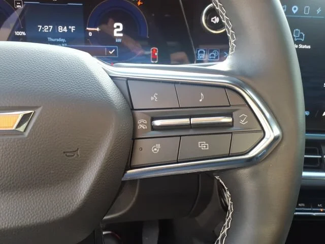 Used 2024 Summit White Chevrolet 2LT image 23