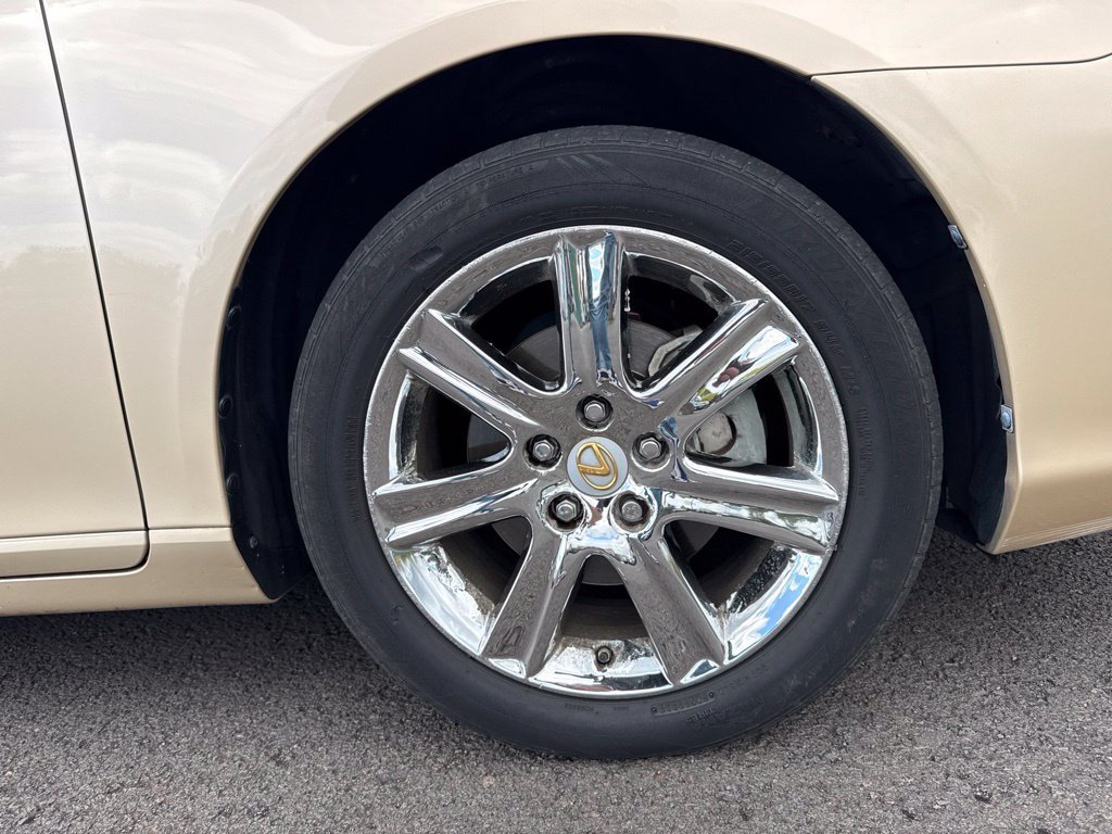 Used 2007 Golden Almond Metallic Lexus 350 image 24
