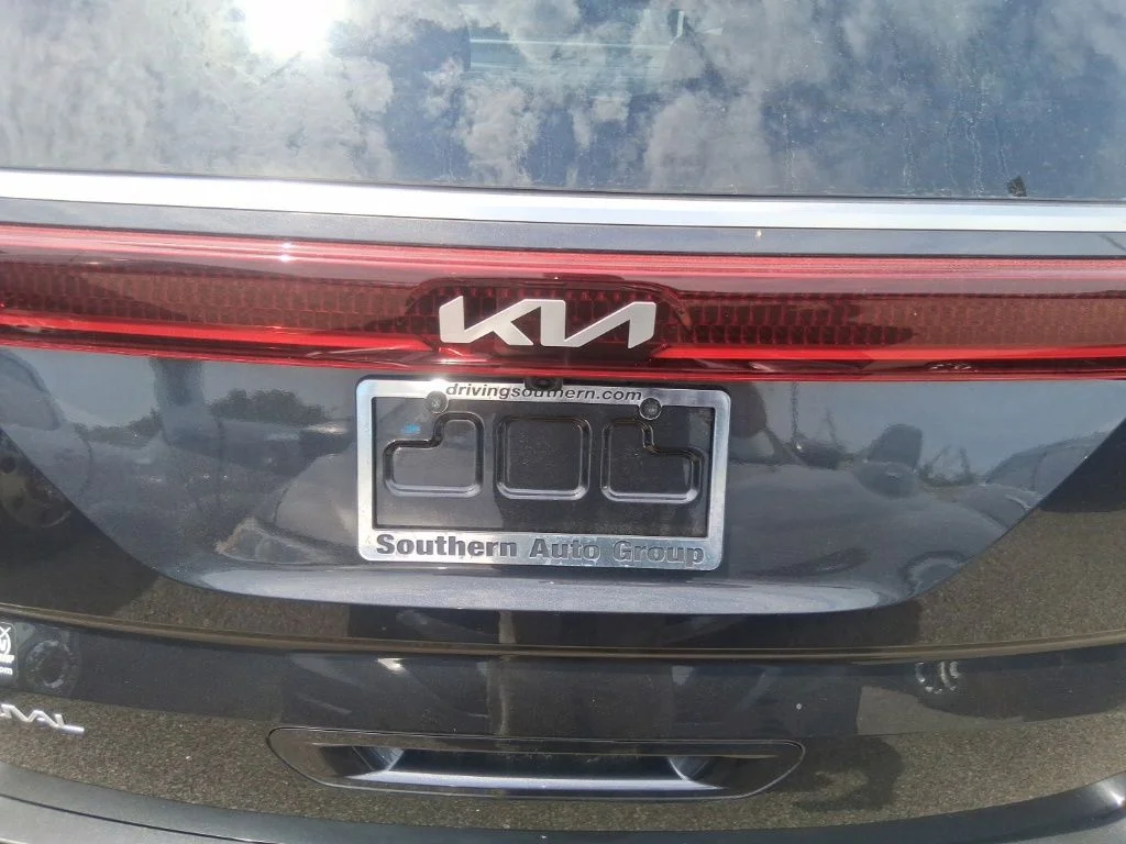 Certified Used 2024 Gray Kia SX Prestige image 17