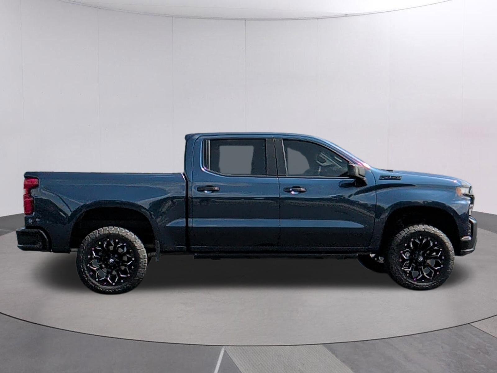 Used 2020 NORTHSKY BLUE METALLIC Chevrolet LT Trail Boss image 7