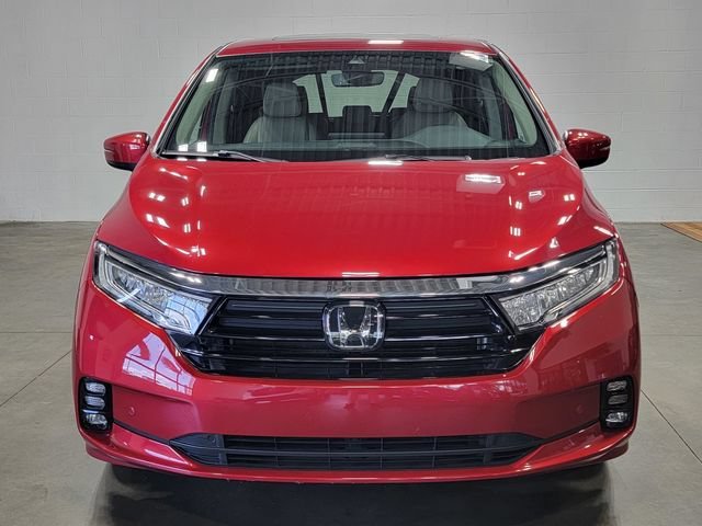 Used 2022 Red Honda Touring image 3