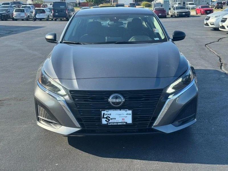 Used 2024 Gray Nissan 2.5 SV image 10