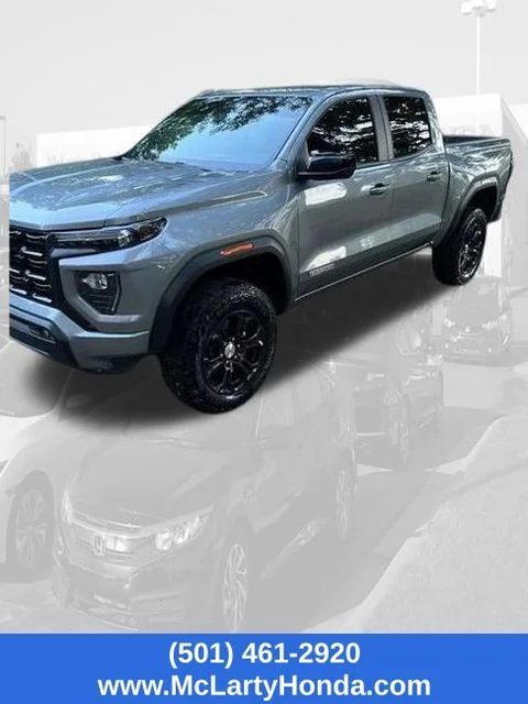 Used 2024 Silver GMC Elevation image 3