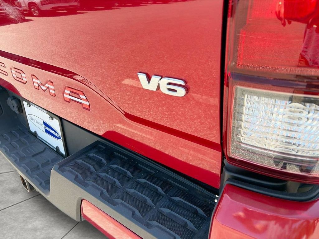 Used 2020 Red Toyota SR image 8