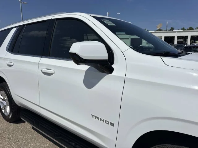 Used 2025 White Chevrolet LT image 29