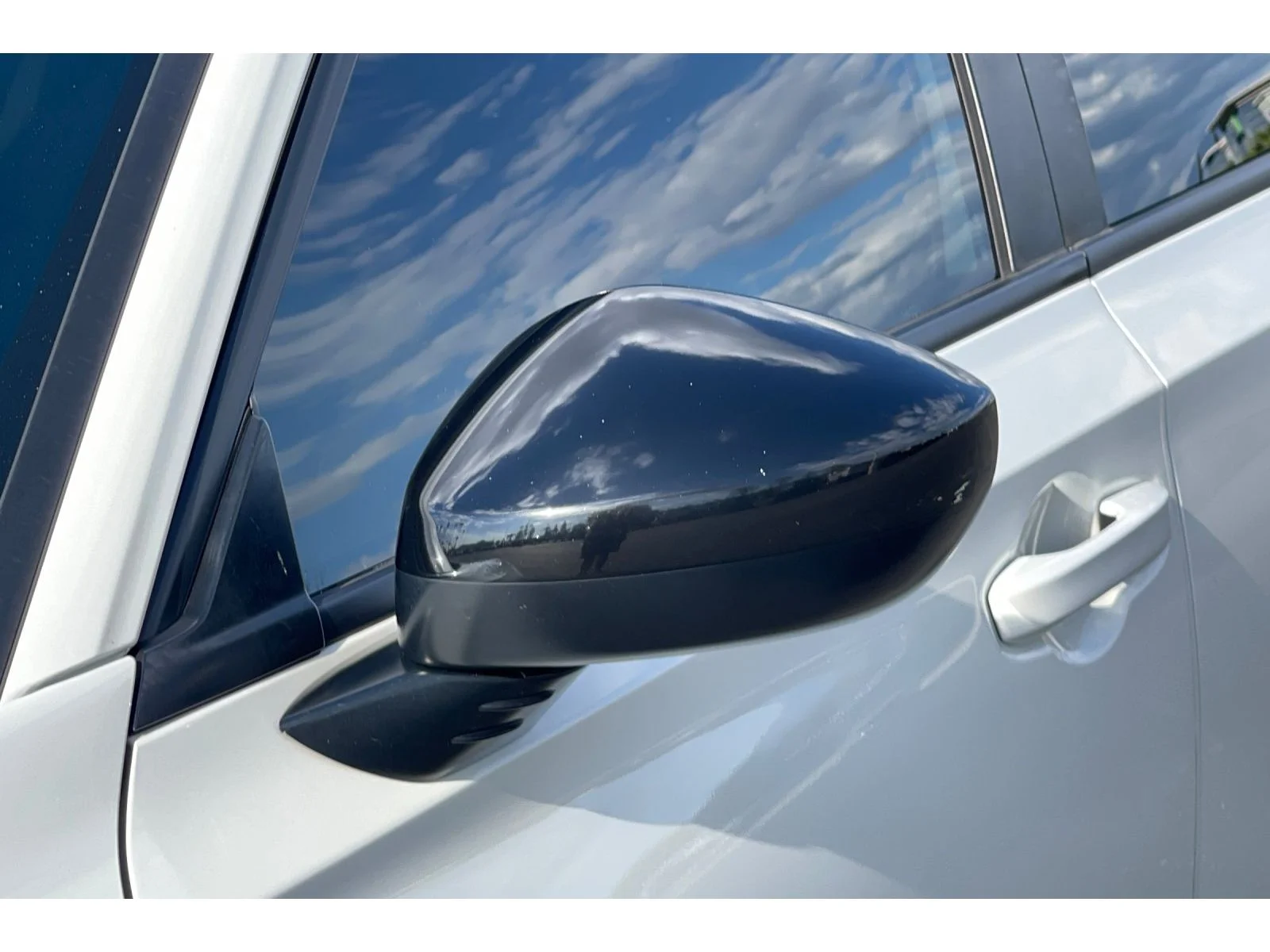 Used 2024 Platinum White Pearl Honda Sport image 12