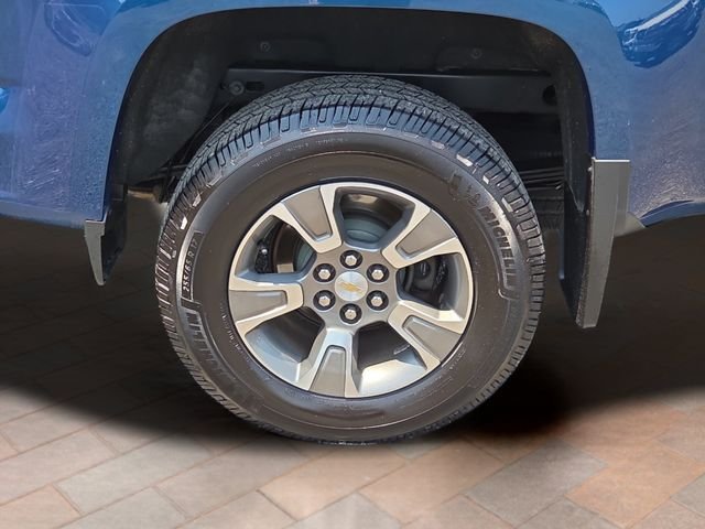 Used 2019 Pacific Blue Metallic Chevrolet Z71 image 24
