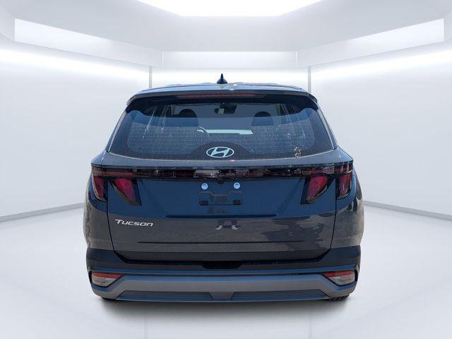 New 2026 Gray Hyundai SE FWD image 4