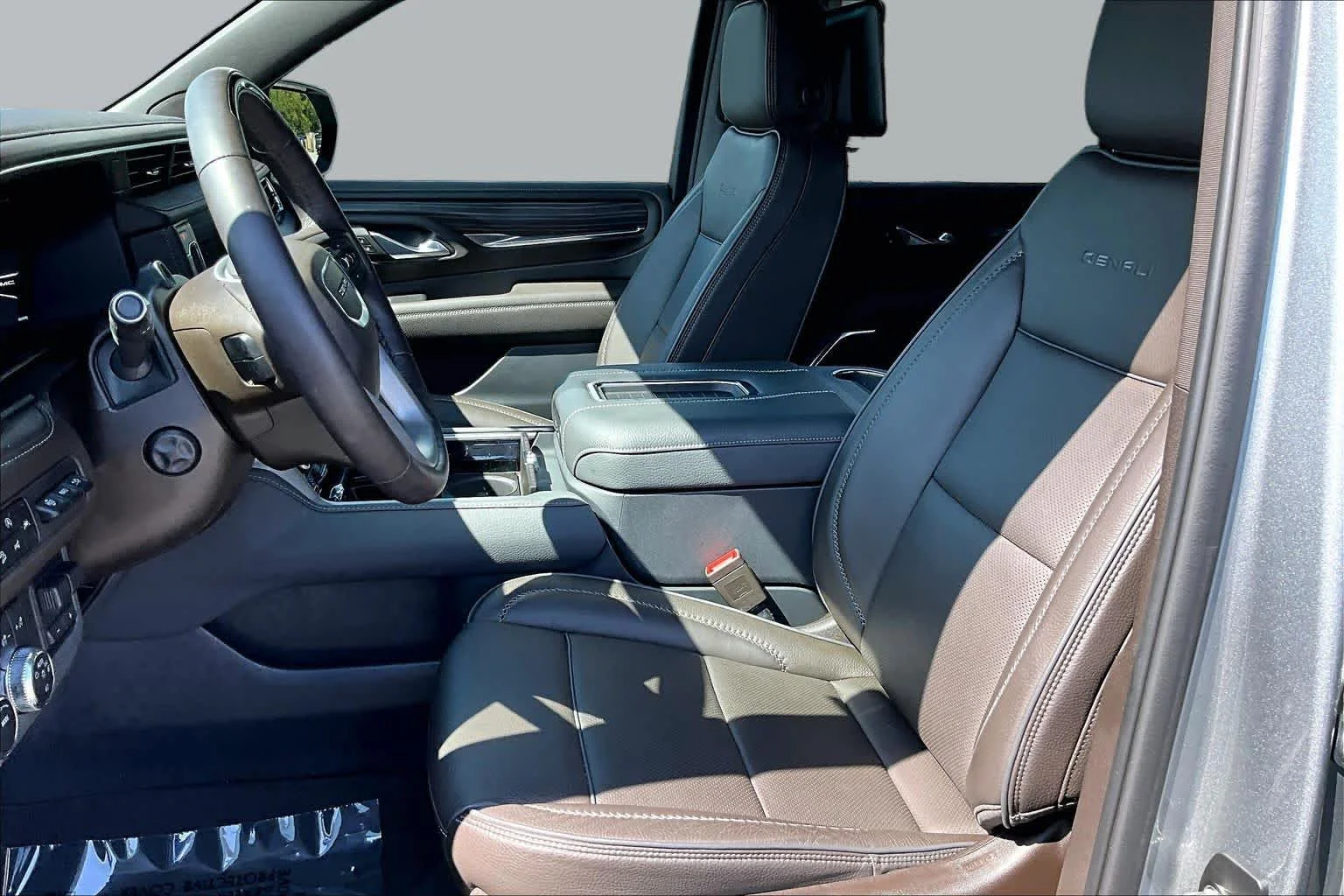Used 2024 Sterling Metallic GMC Denali image 7