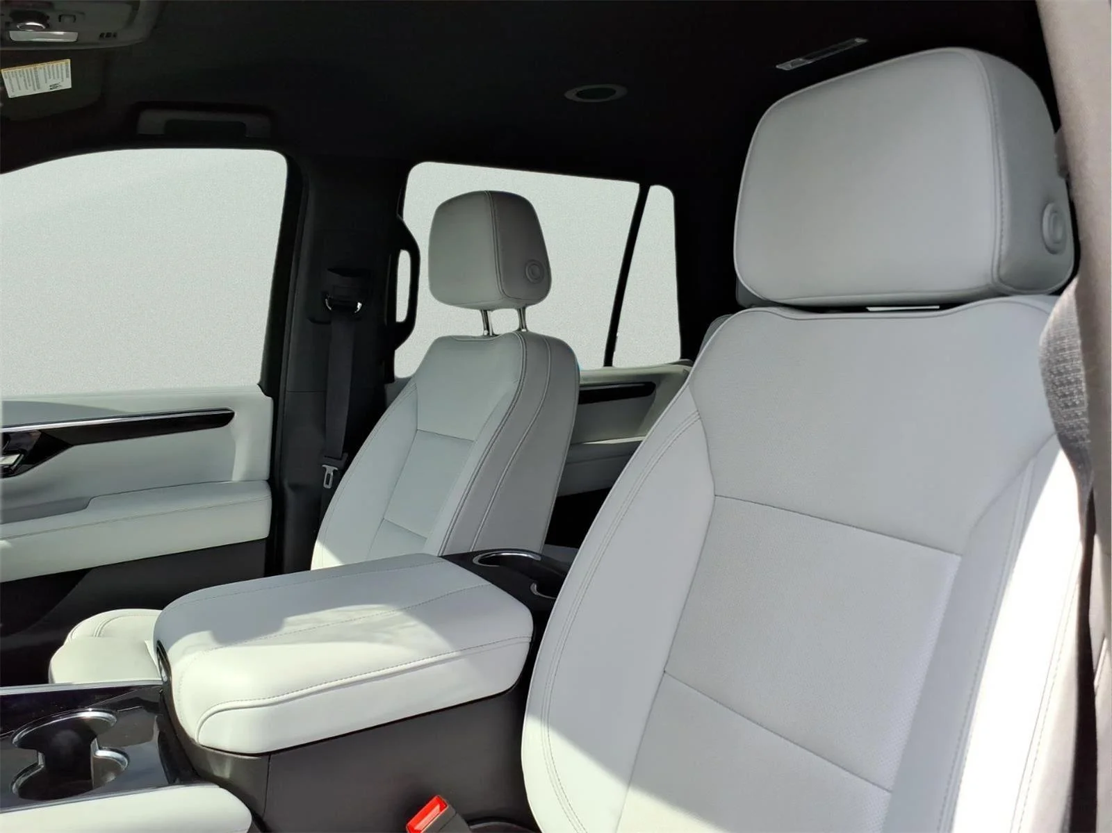 Used 2025 Lakeshore Blue Metallic Chevrolet Premier image 19