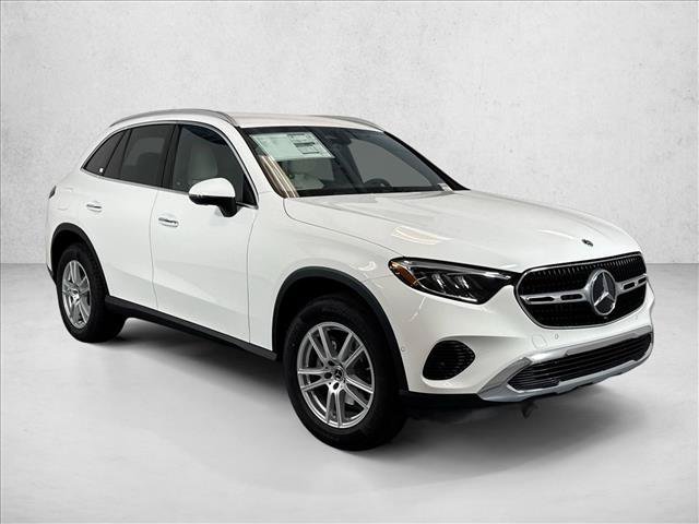 New 2026 Polar White Mercedes-Benz GLC 300 image 32