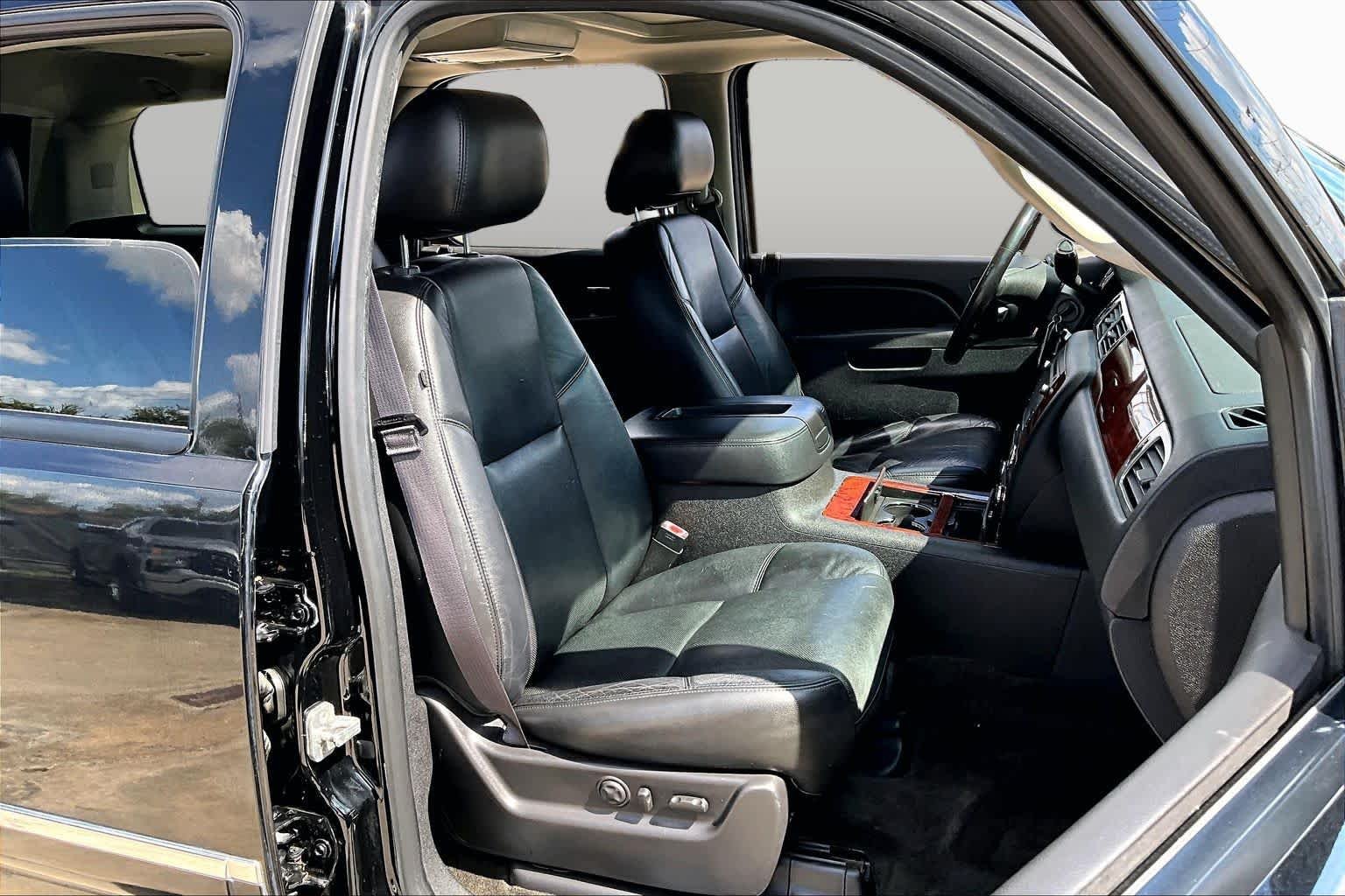 Used 2013 Black Chevrolet LTZ image 8