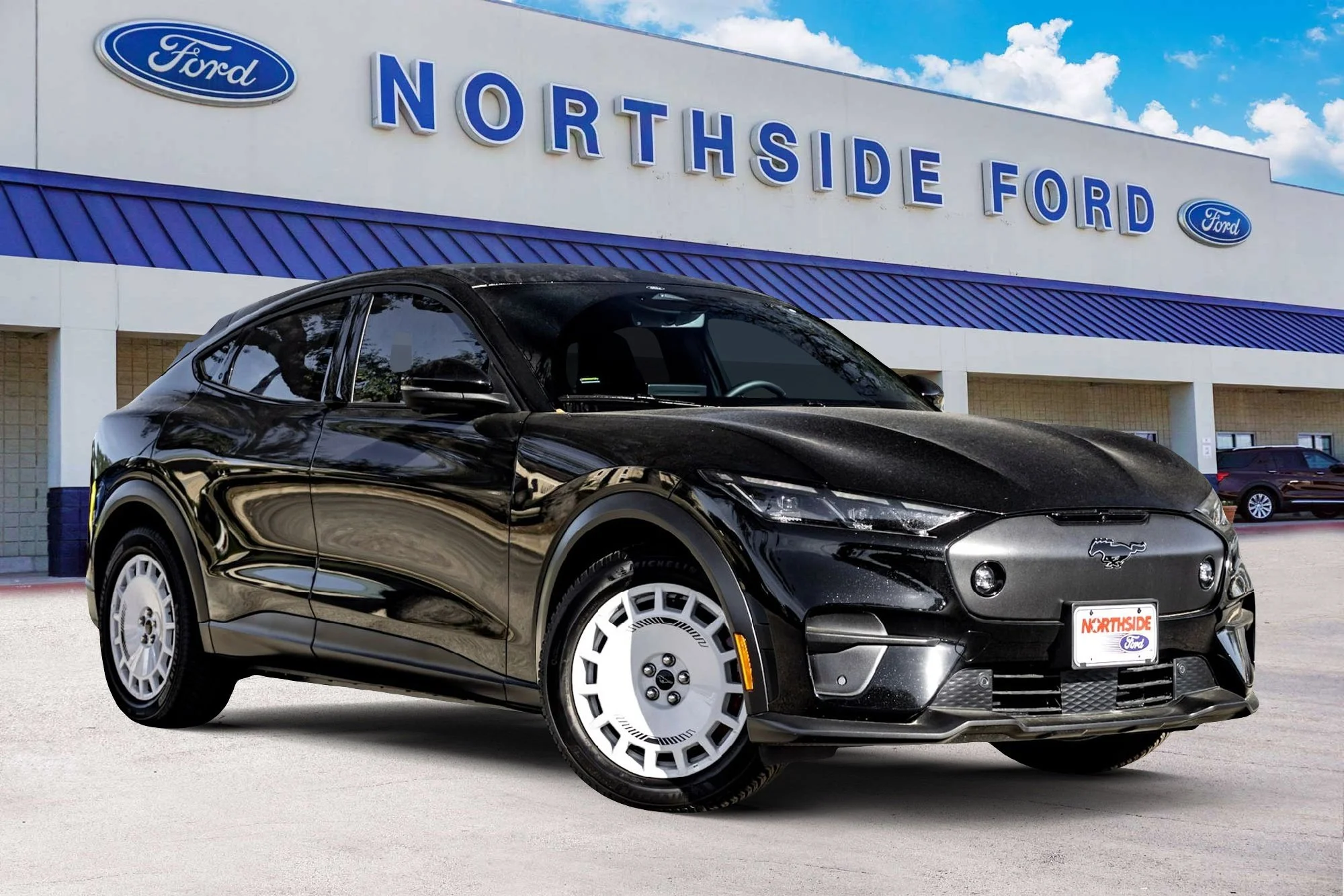 2025 Ford Mustang-Mach-e GT's photo