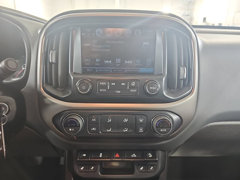Used 2018 CENTENNIAL BLUE METALLIC Chevrolet 4WD Z71 image 23