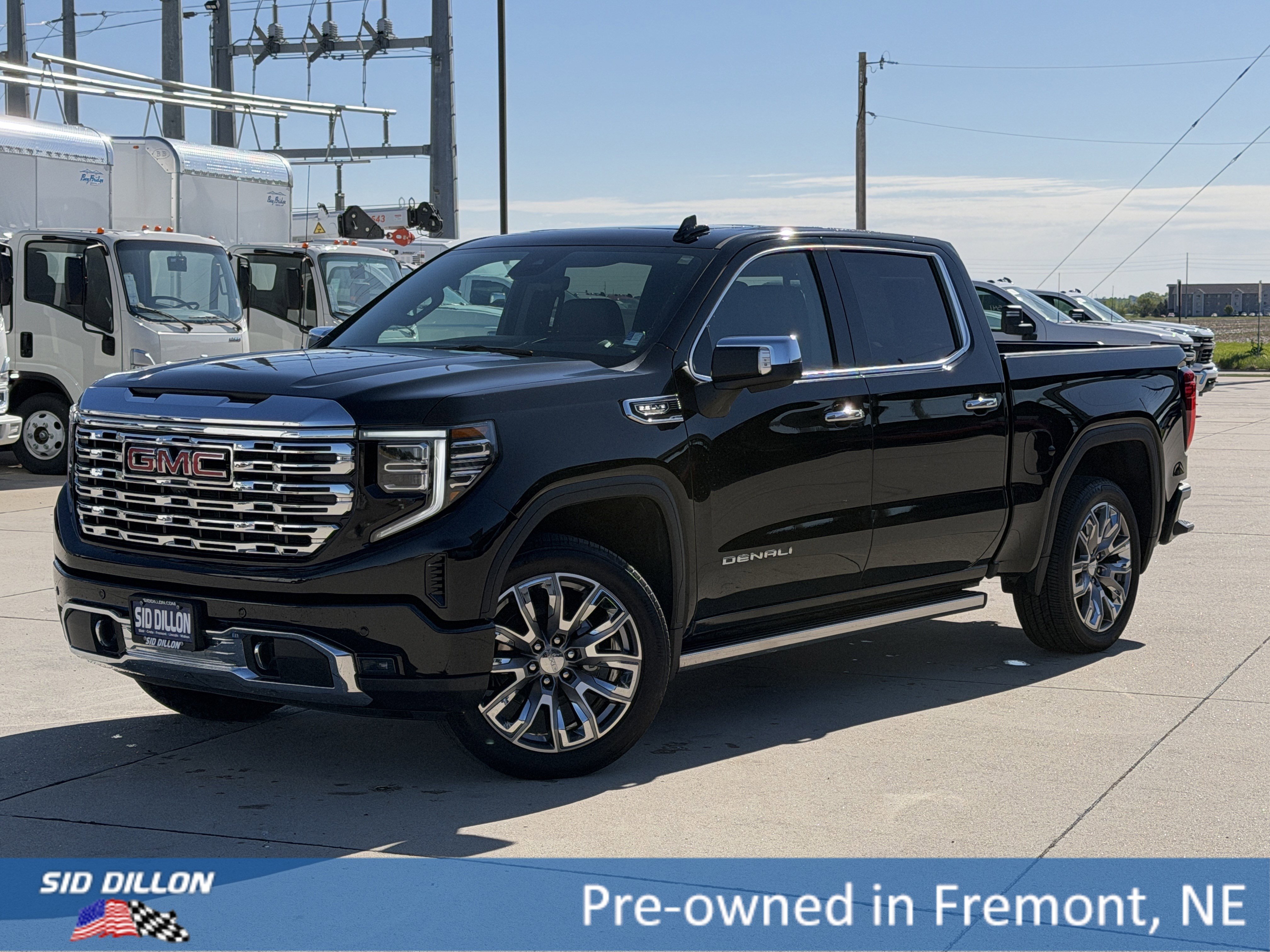 2025 GMC Sierra 4WD Crew Cab Short Box Denali's photo
